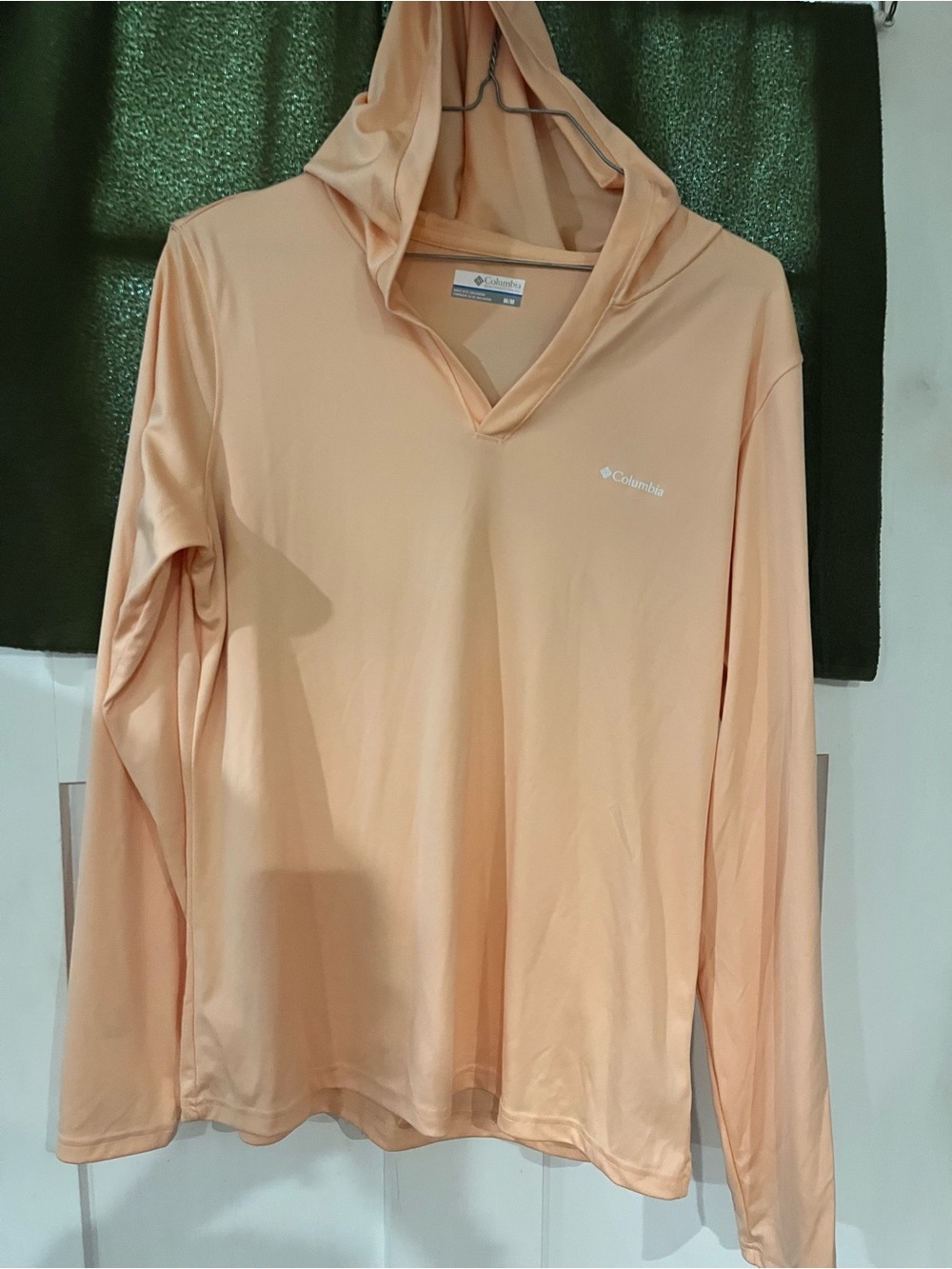Columbia Peach-Orange Hooded Long Sleeve hoodie